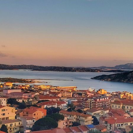 Appartamento Vista Mare A La Maddalena Λα Μανταλένα Εξωτερικό φωτογραφία